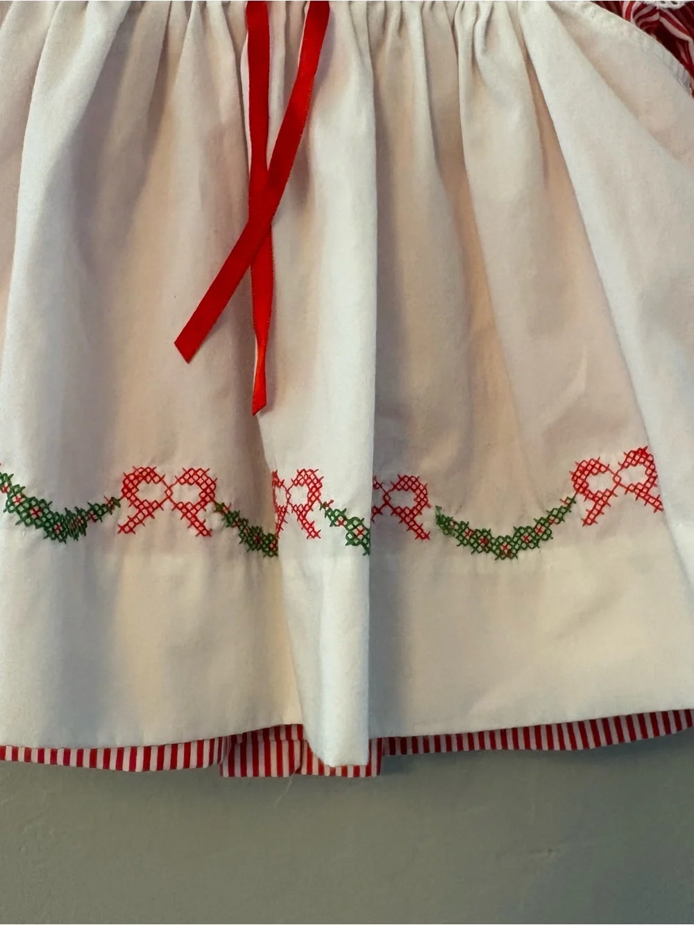 Baby togs Vintage baby girls red white Christmas embroider pinafore dress 3-6 mo